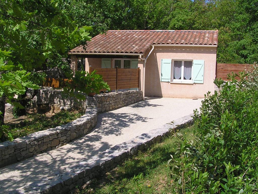 Gites Des Campanes Saint Alban Auriolles Exterior photo